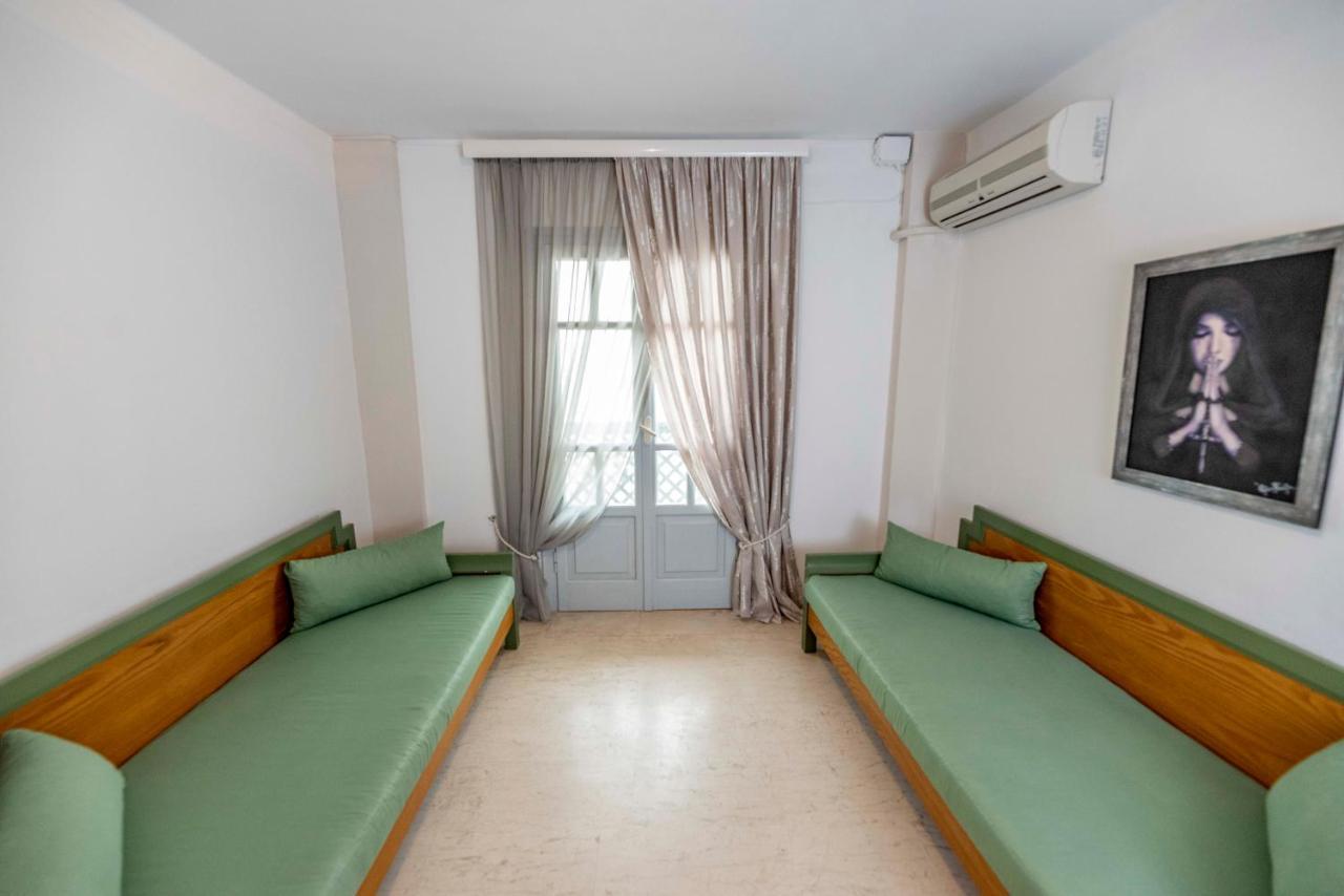 Helen Suites Херсонисос Екстериор снимка
